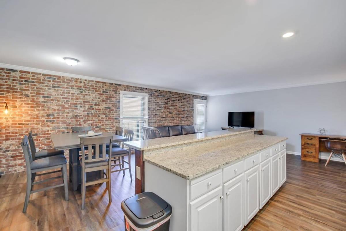 Eagle'S Nest - Spacious Loft Downtown - Near Gsu Стейтсбъро Екстериор снимка
