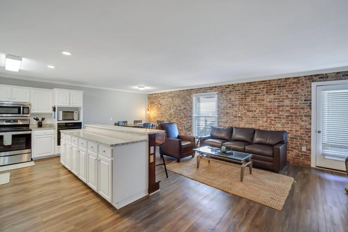 Eagle'S Nest - Spacious Loft Downtown - Near Gsu Стейтсбъро Екстериор снимка