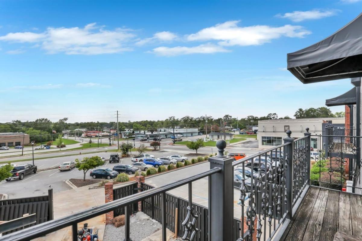 Eagle'S Nest - Spacious Loft Downtown - Near Gsu Стейтсбъро Екстериор снимка