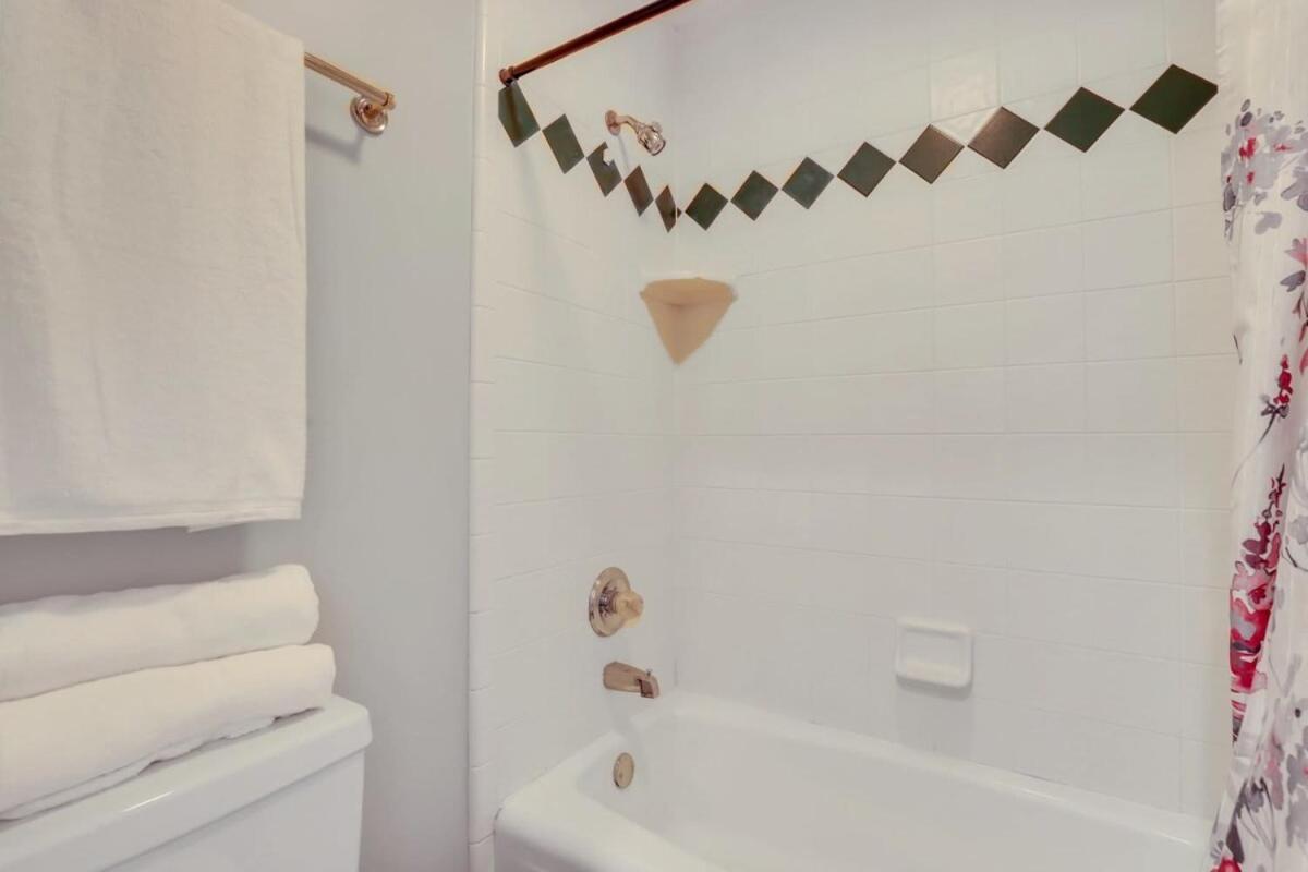 Eagle'S Nest - Spacious Loft Downtown - Near Gsu Стейтсбъро Екстериор снимка